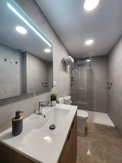 Piso De Diseno Elche Apartment ภายนอก รูปภาพ